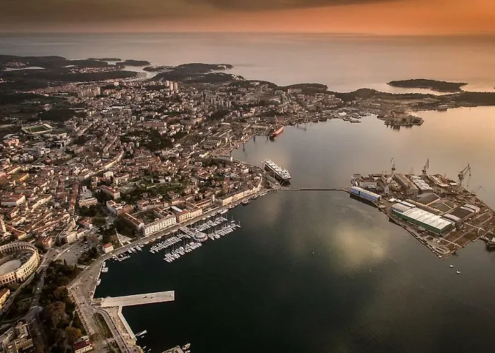 Kyra Apartamento Pula